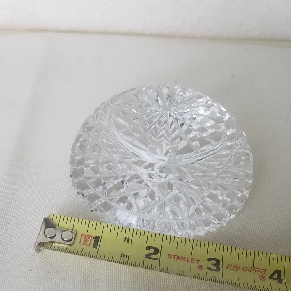 Sculptured Crystal Round Faceted Paperweight Ireland Over 30%‎ Lead Diamond Cut